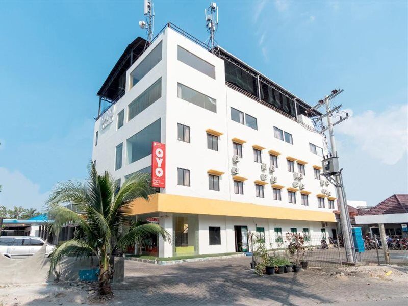 Oyo Flagship 1348 Hotel Home Anaya Medan Exterior photo